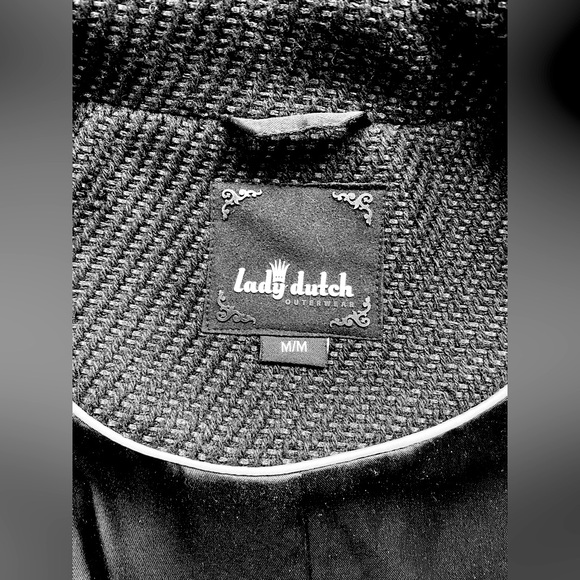 Lady Dutch Outerwear - Picture 5 of 8